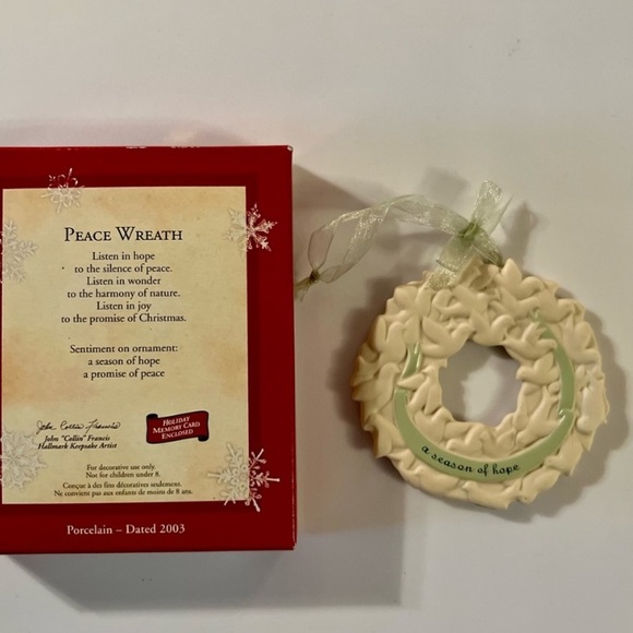 Hallmark Keepsake Ornament Peace Wreath ornament…🕊2003 - Picture 15 of 15
